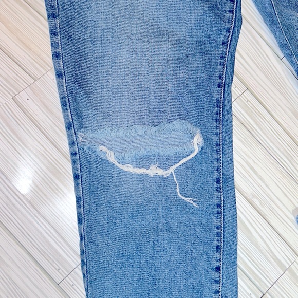 Forever 21 mom jeans - Picture 2 of 4
